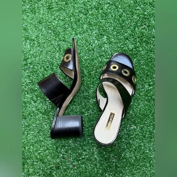 Louise et Cie Women's Kamea Grommet Embellished Black Sandals Size 8.5 - Picture 2 of 13